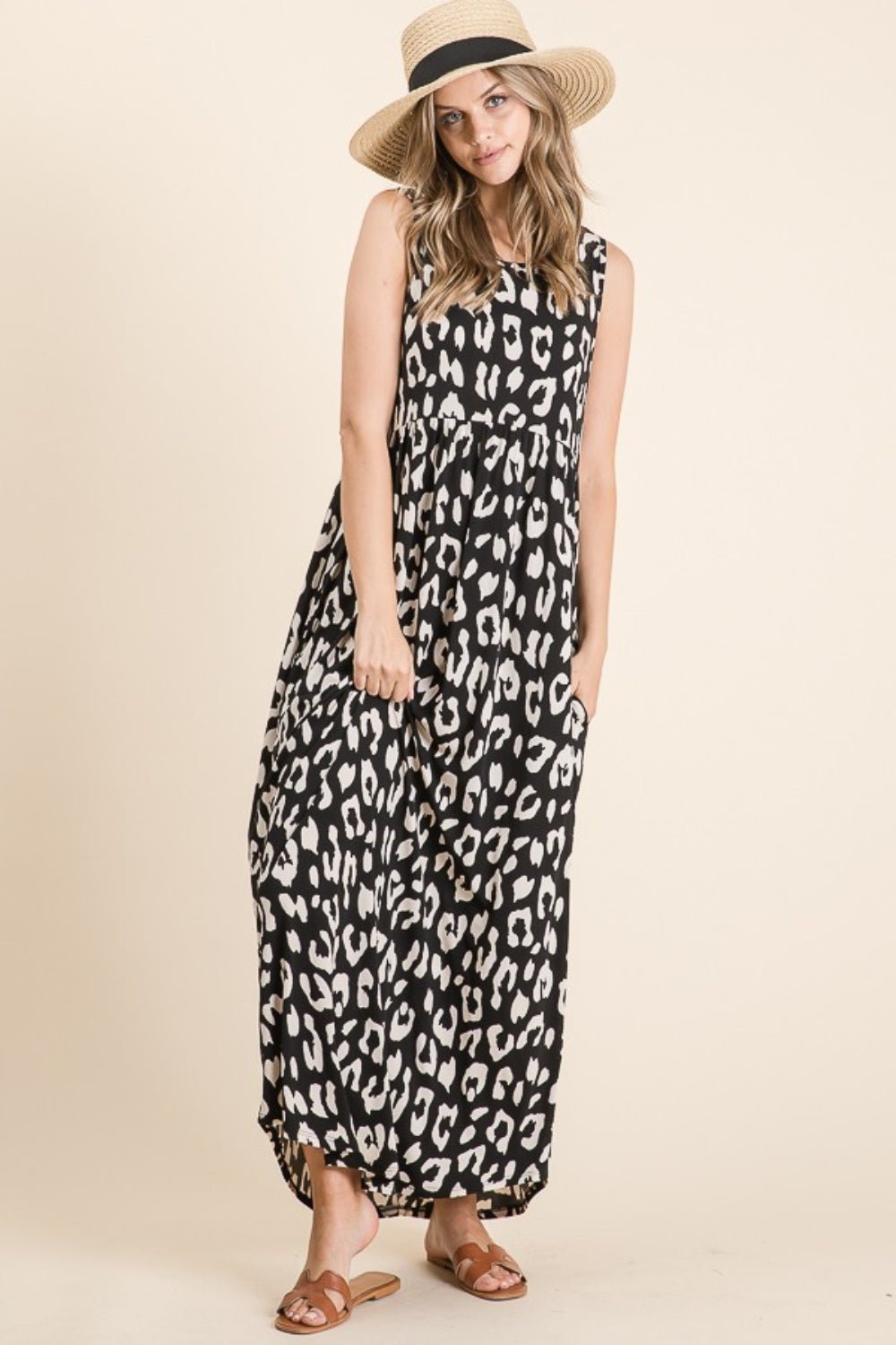 BOMBOMSleeveless Leopard Maxi Dress with Pockets in Black