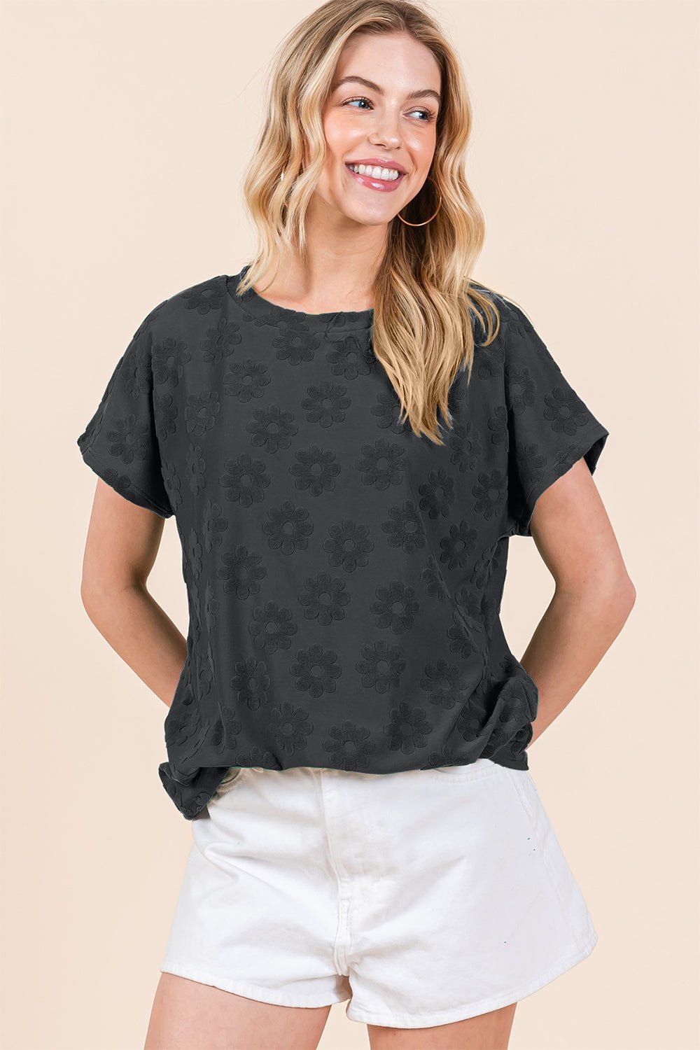 BOMBOMTextured Floral Pattern Short Sleeve T - Shirt in Black