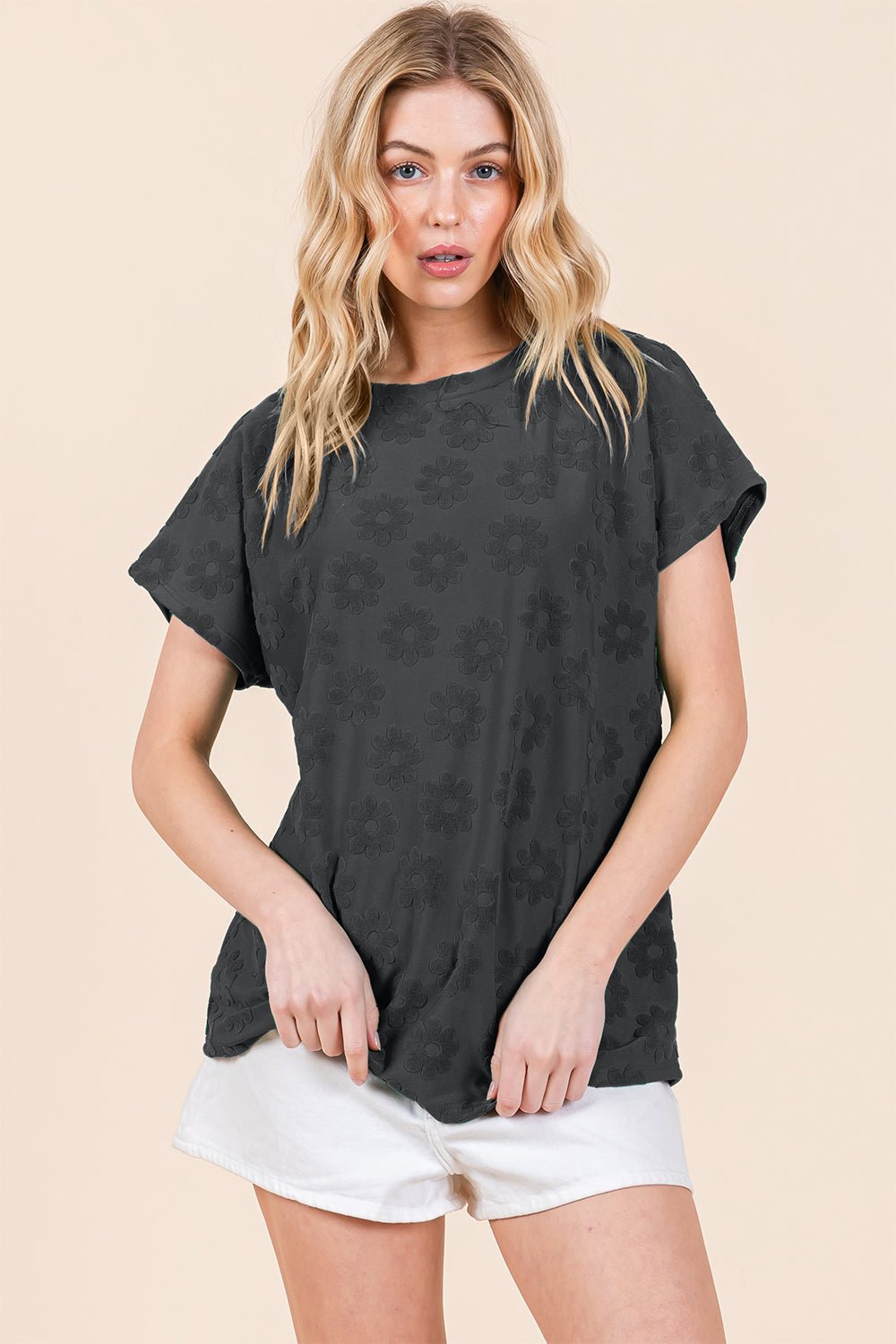 BOMBOMTextured Floral Pattern Short Sleeve T - Shirt in Black