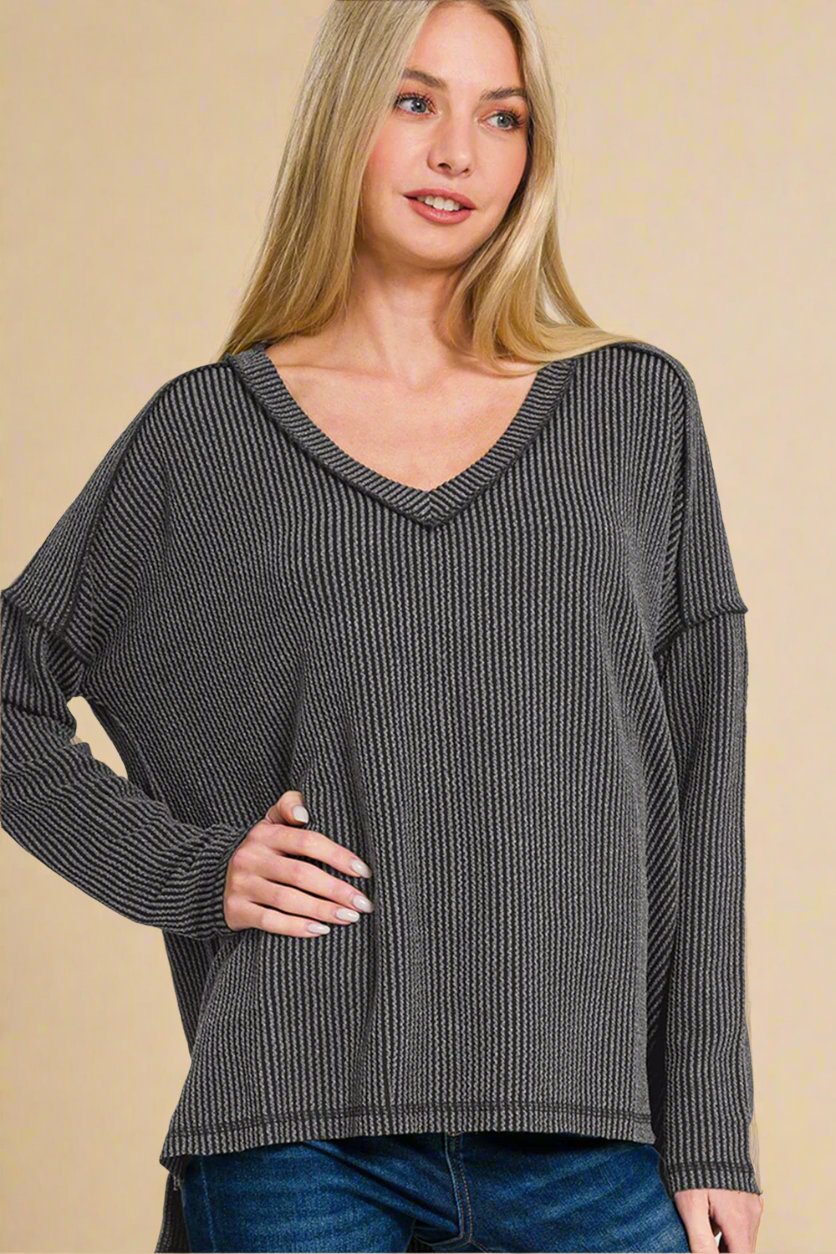 V-Neck Long Sleeve T-Shirt in Charcoal