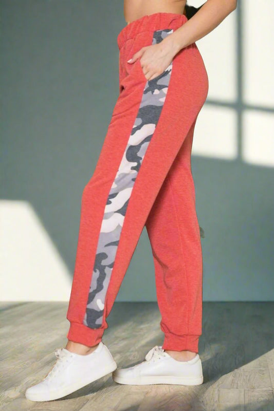 CELESTE - Camouflage Stripe Elastic Waist Sweatpants in Red