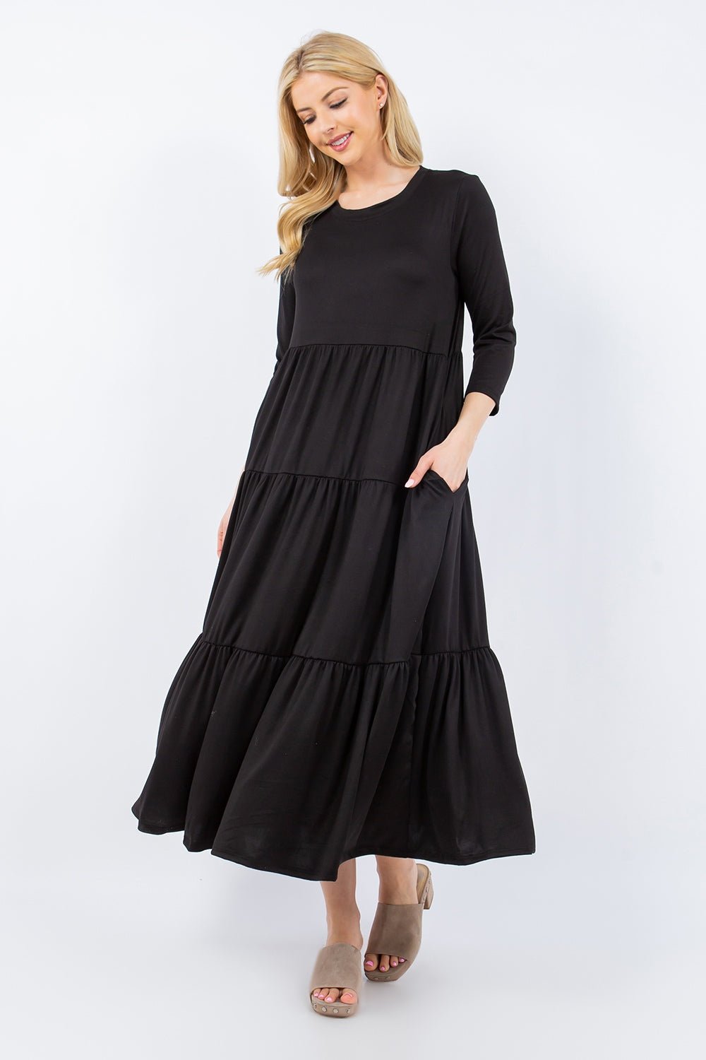 Celeste DesignTiered Midi Dress with Pockets in Black