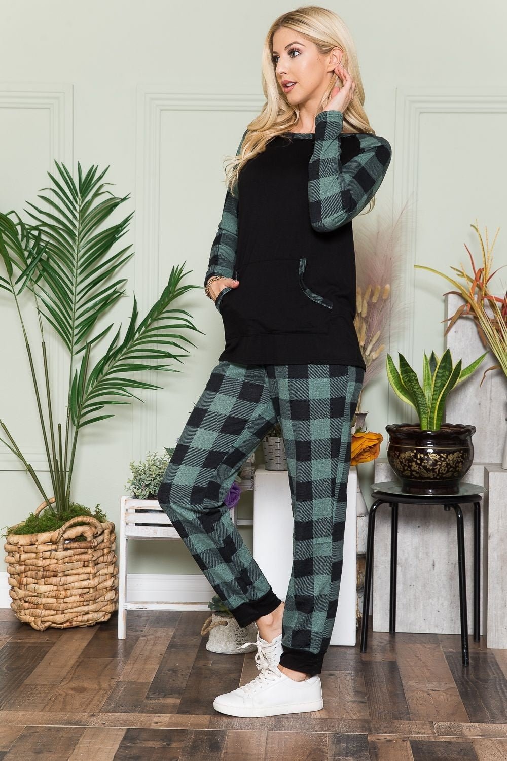 CELESTE - Green Plaid Long Sleeve T - Shirt with Pockets