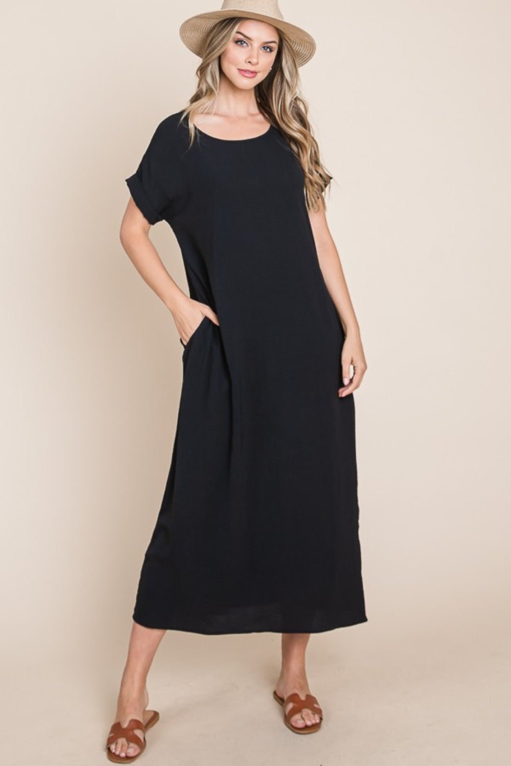 Crew Neck Short Sleeve Midi Dress with Pockets in BlackMidi DressBOMBOM