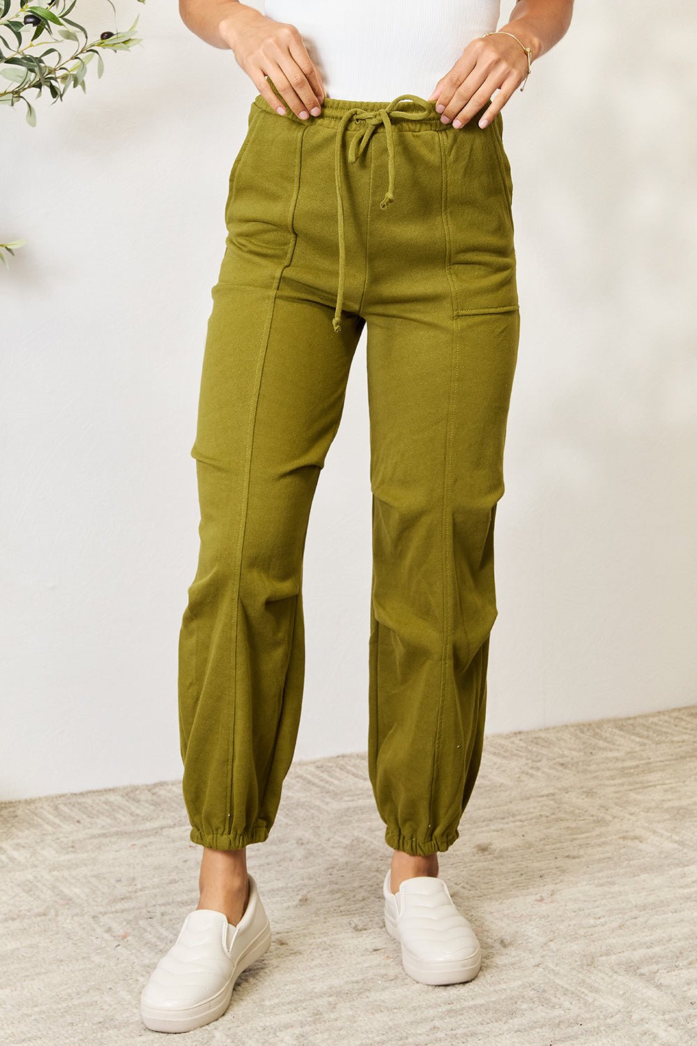 Culture Code - Drawstring Sweatpants With Pockets in True Moss