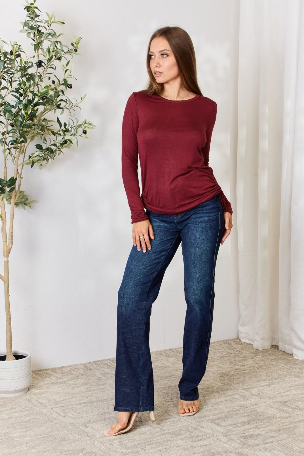 Culture Code - Side Ruched Long Sleeve Top in Wine