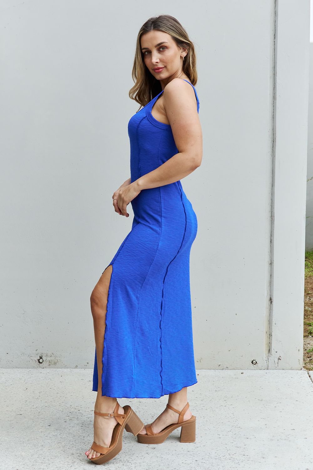 Culture Code - Sleeveless Notch Neck Maxi Dress in Blue