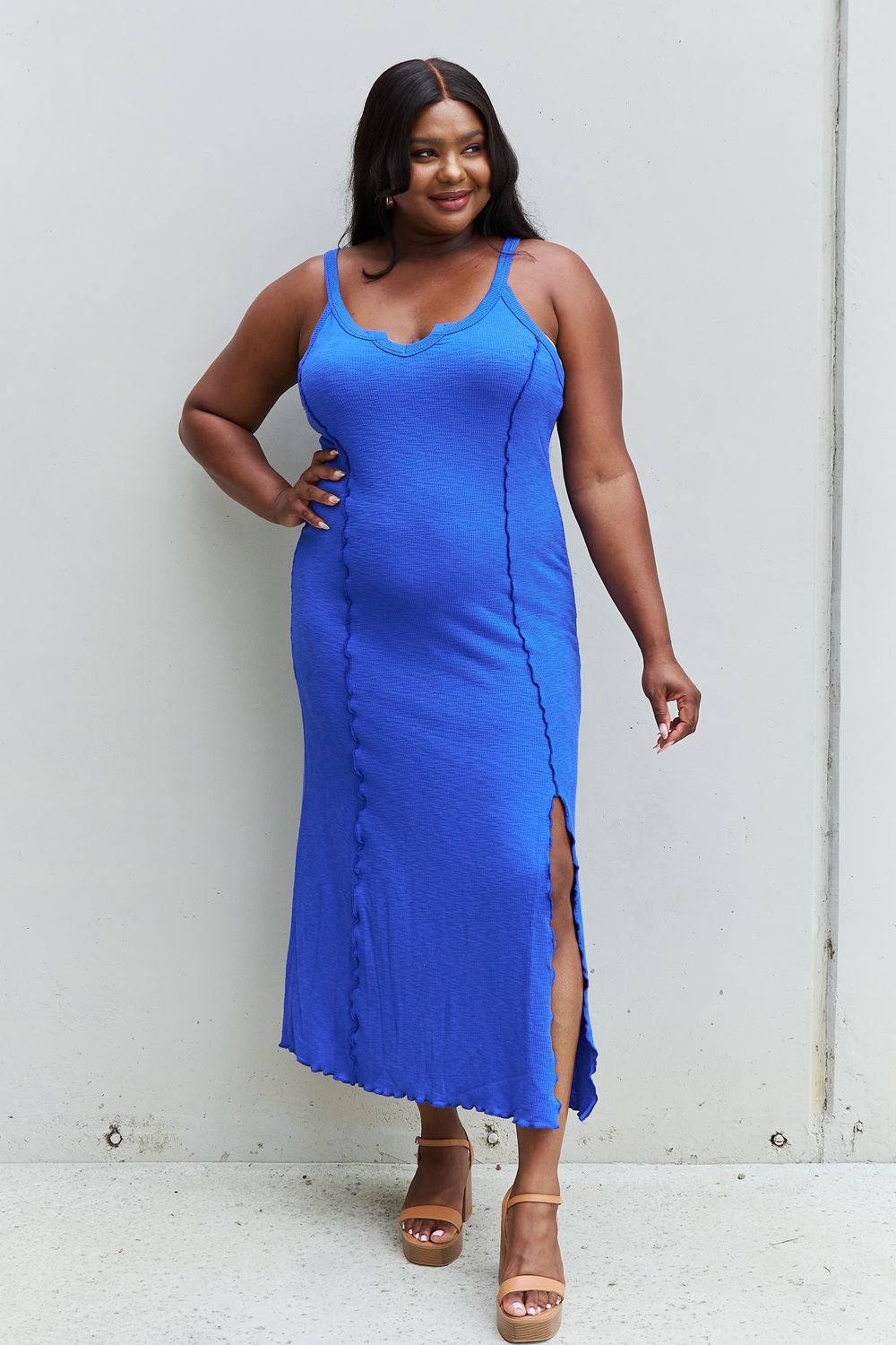 Culture Code - Sleeveless Notch Neck Maxi Dress in Blue