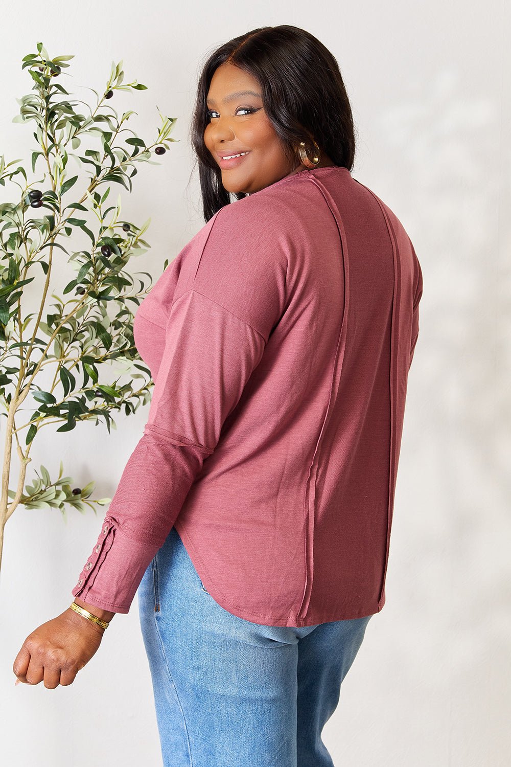 Culture Code - V - Neck Exposed Seams Long Sleeve Blouse in Dusty Berry