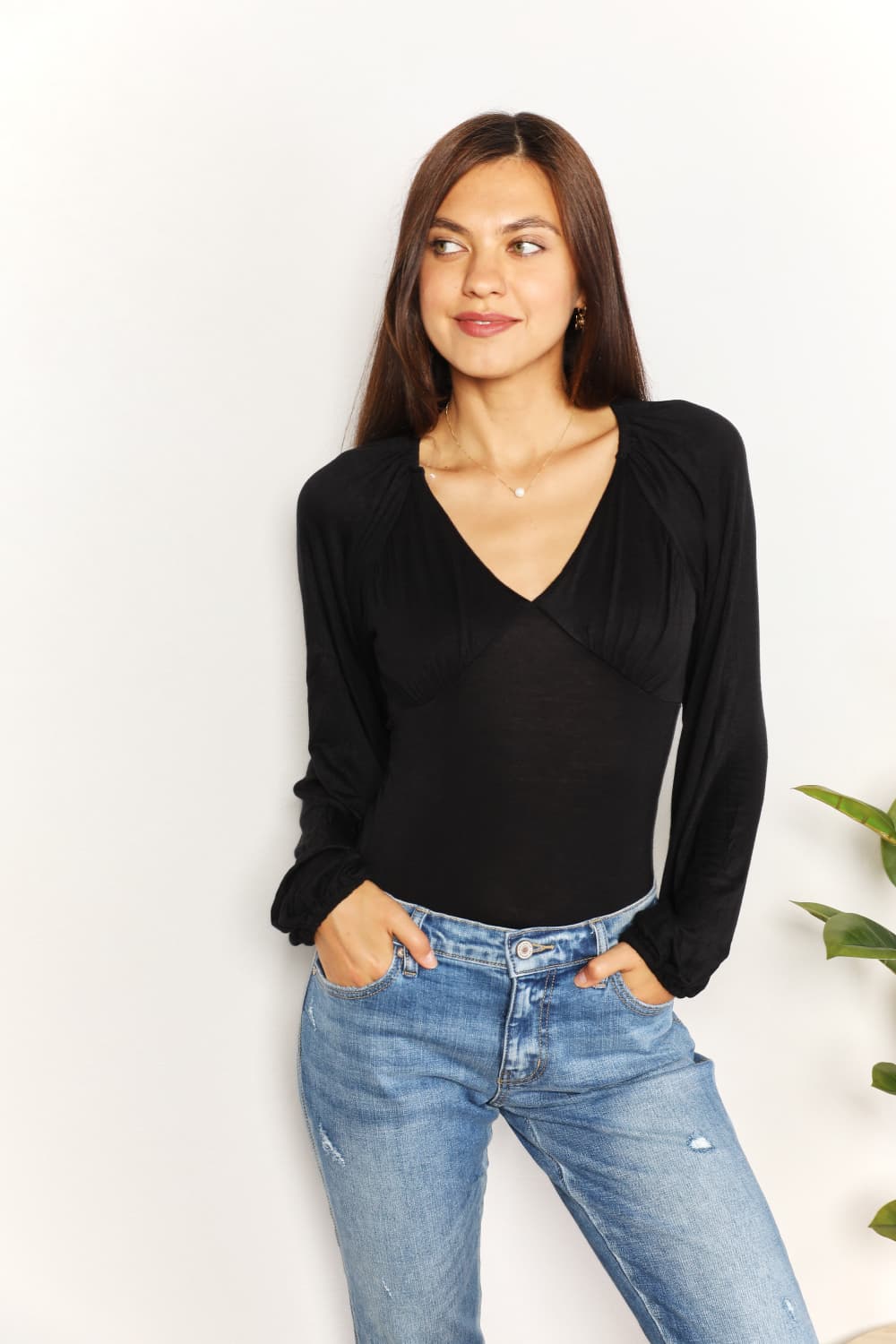 Culture Code - V - Neck Long Sleeve Bodysuit in Black