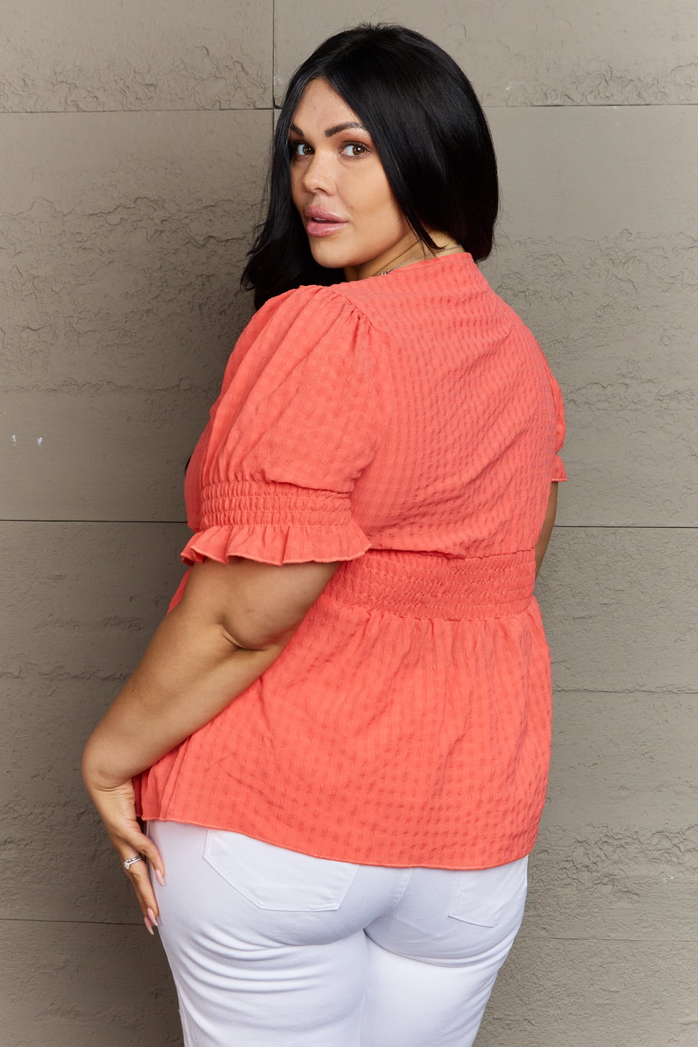 Culture Code - V - Neck Puff Sleeve Button Down Babydoll Top in Coral