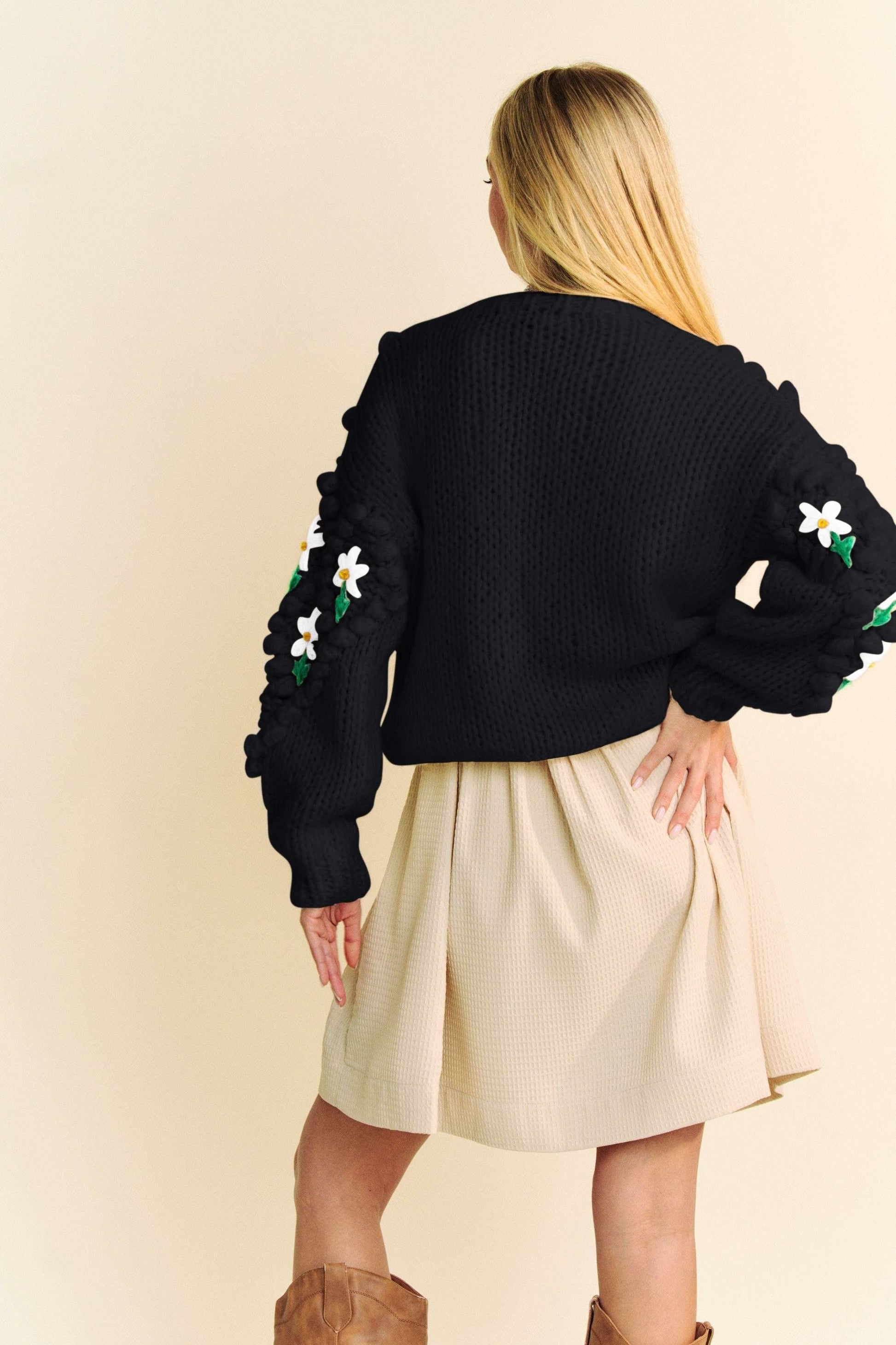 Davi & Dani - Black Floral Pattern Button Down Cardigan