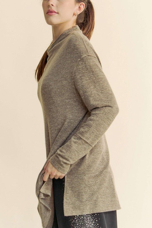 Davi & Dani - Cowl Neck Long Sleeve Tunic Top in Taupe