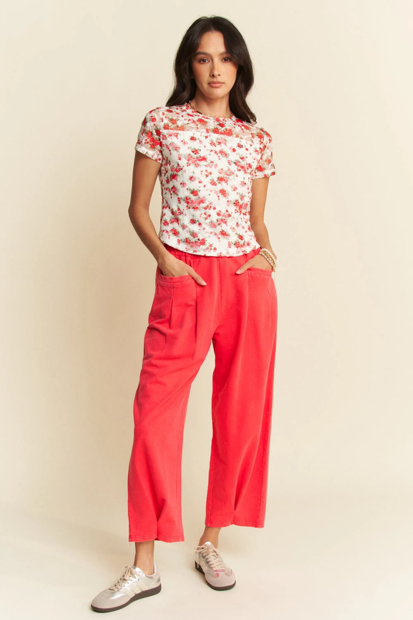 Davi & Dani - Floral Print Sheer Lace Short Sleeve Top – White & Red