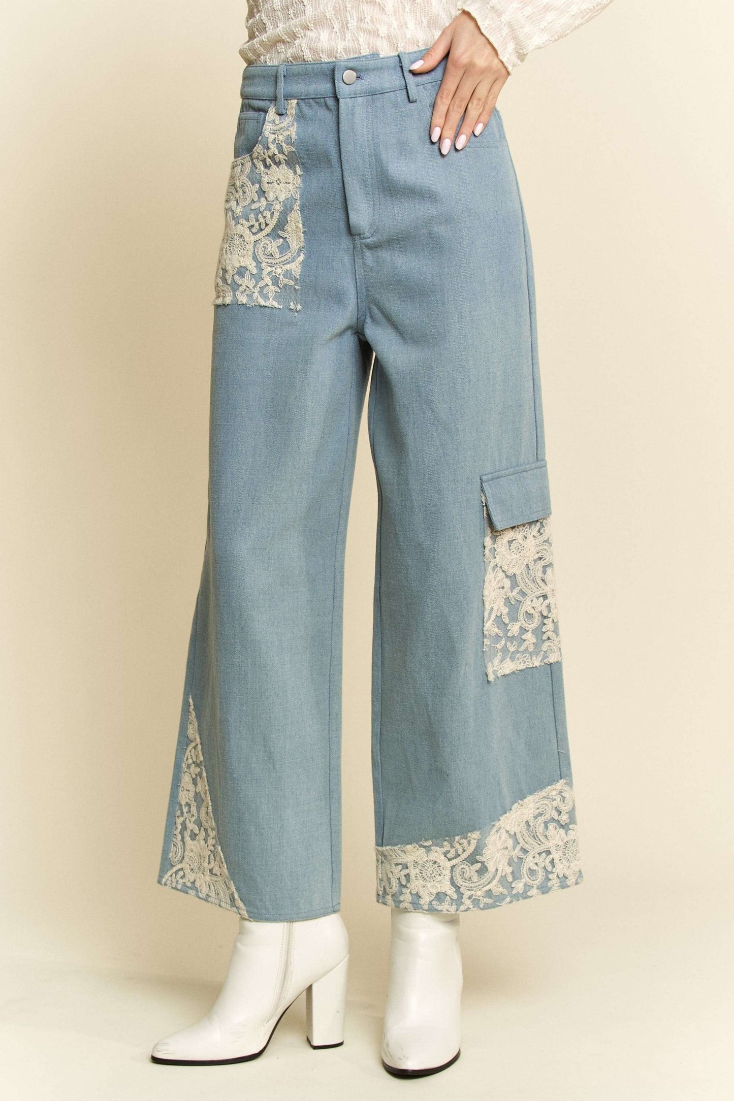 Davi & Dani - Light Wash Lace Detail Cropped Wide Leg Jeans