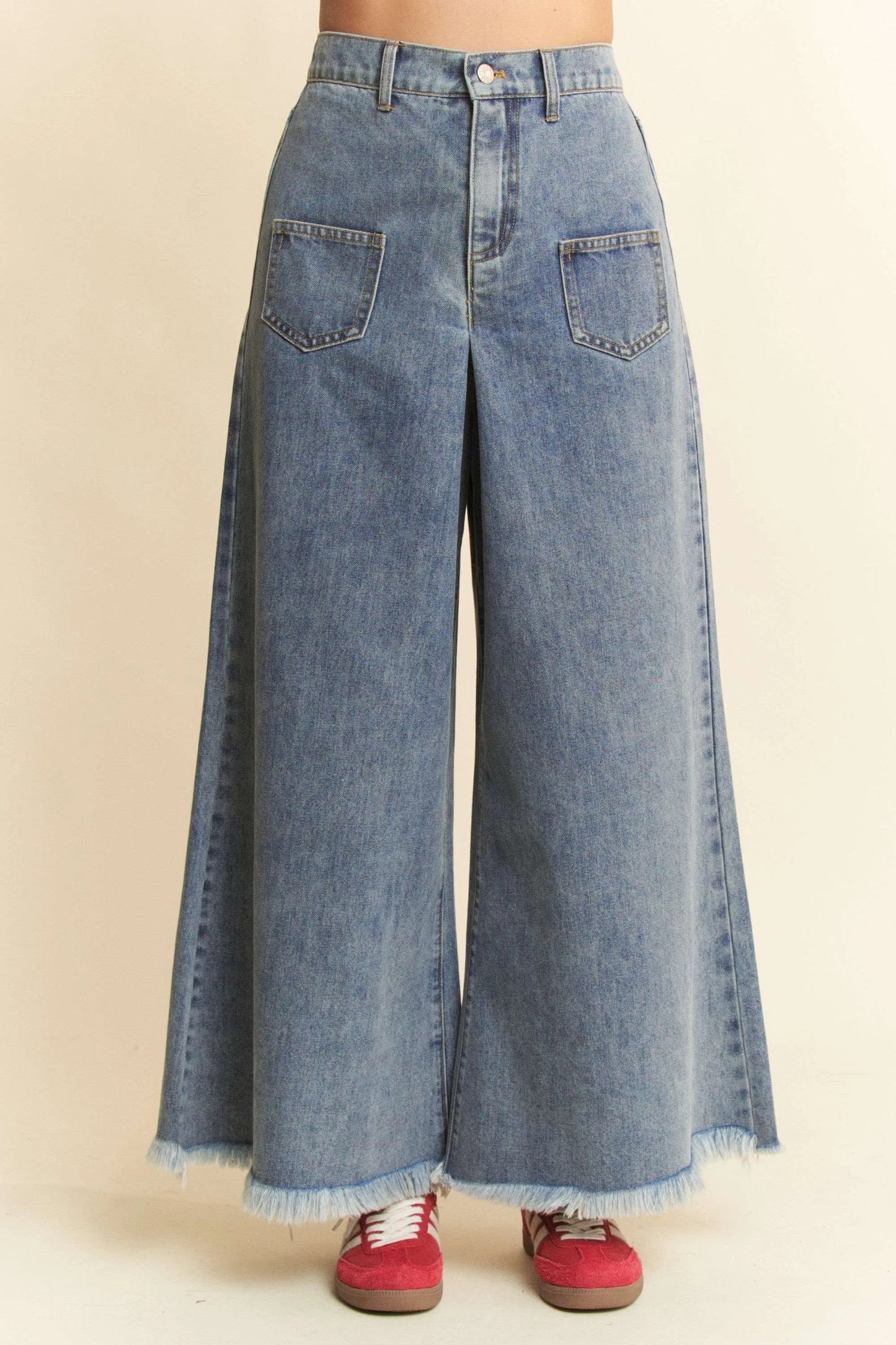Davi & Dani - Light Wash Wide Leg Jeans with Patch Pockets and Frayed Hem