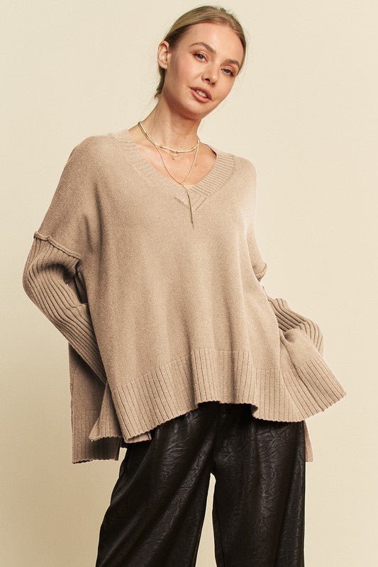 Davi & Dani - Rib Knit V - Neck Tunic Sweater in Tan