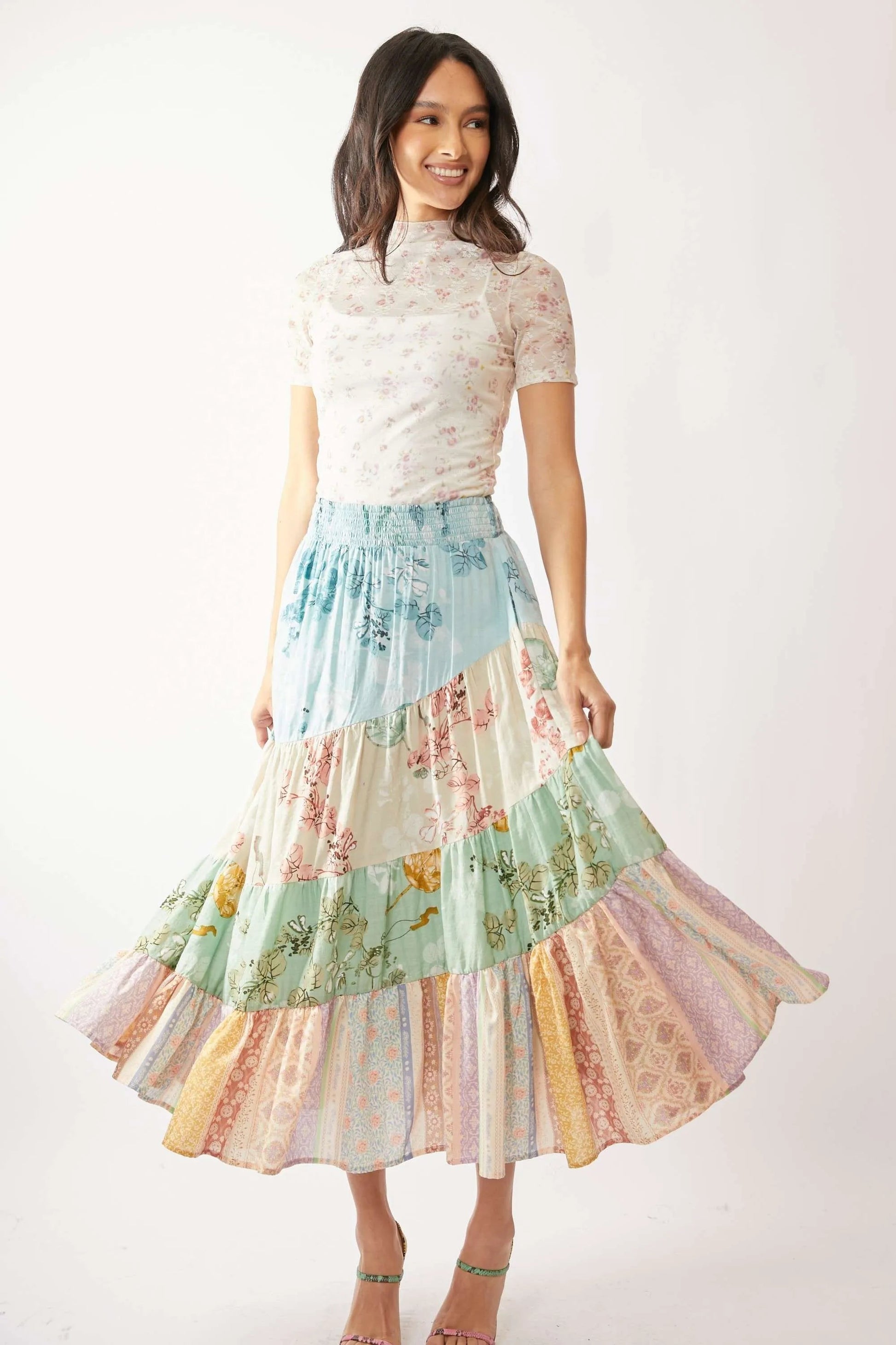 Davi & Dani - Sheer Floral Mock Neck Short Sleeve Top – Ivory & Pink