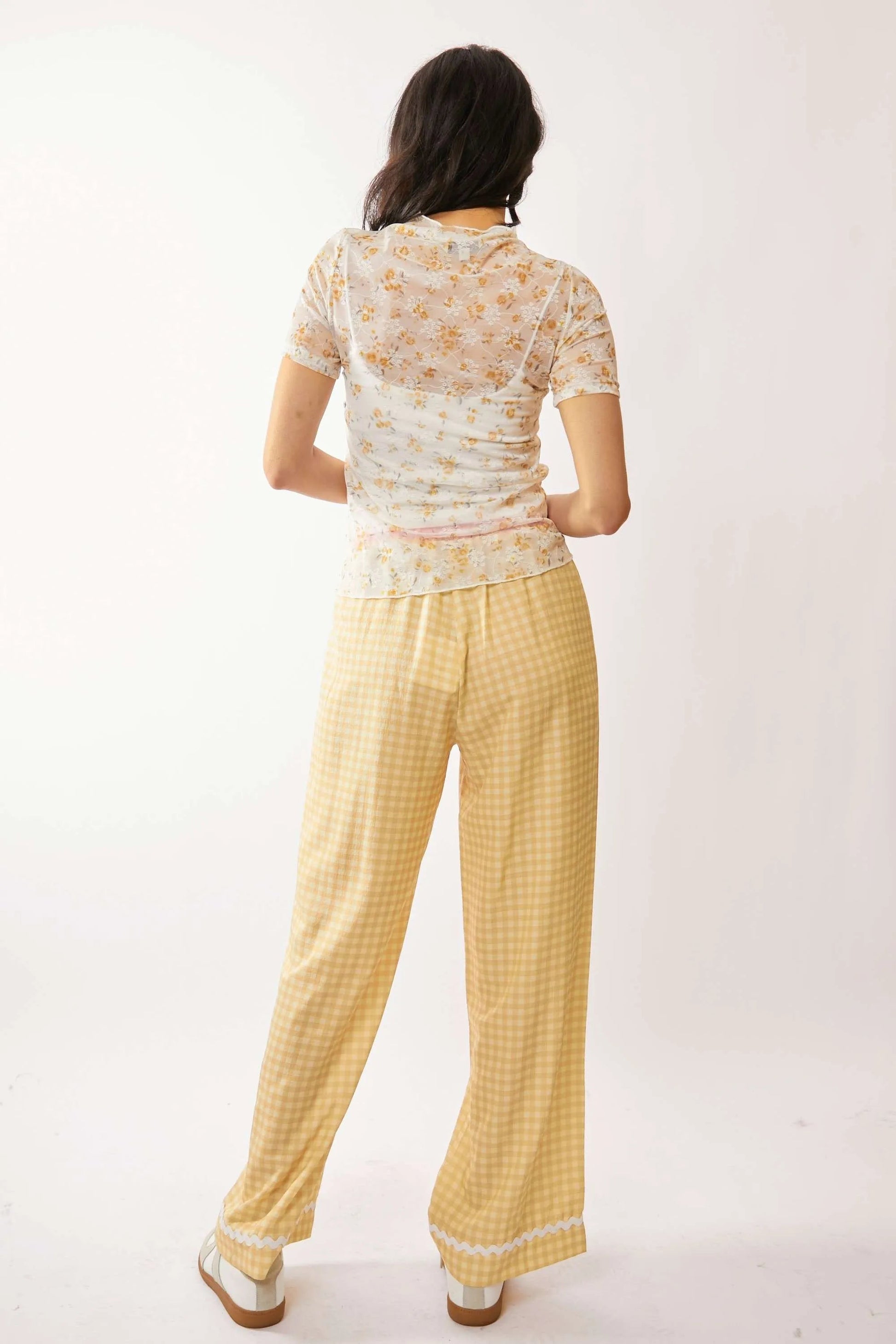 Davi & Dani - Sheer Floral Mock Neck Short Sleeve Top – Ivory & Yellow