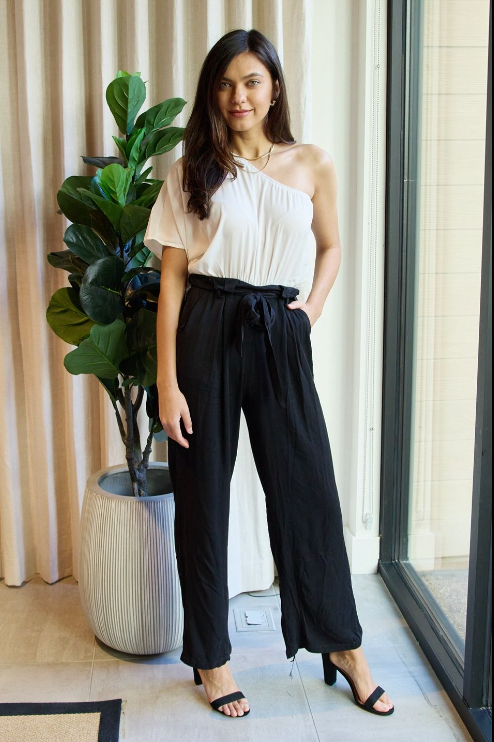 DRESS DAYOne - Shoulder Jumpsuit in White Black