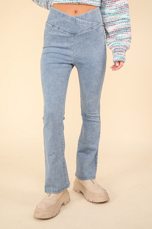 Washed Denim Crossover Waist Leggings in Light Indigo