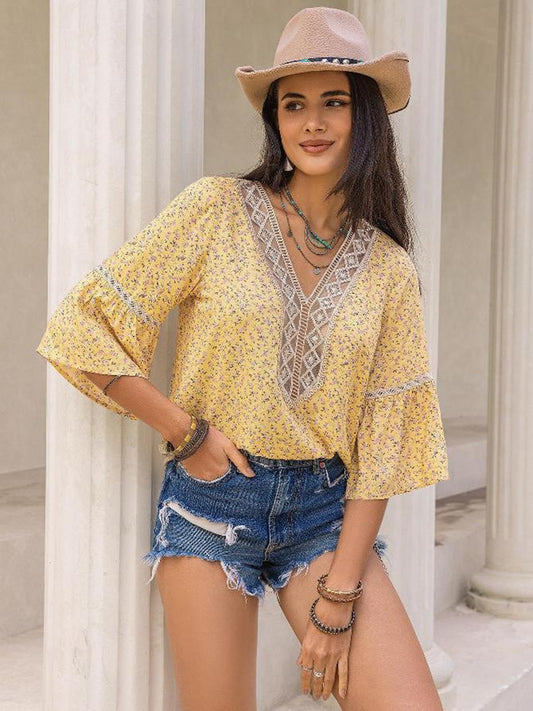 Ditsy Floral V-Neck Blouse in Pastel Yellow