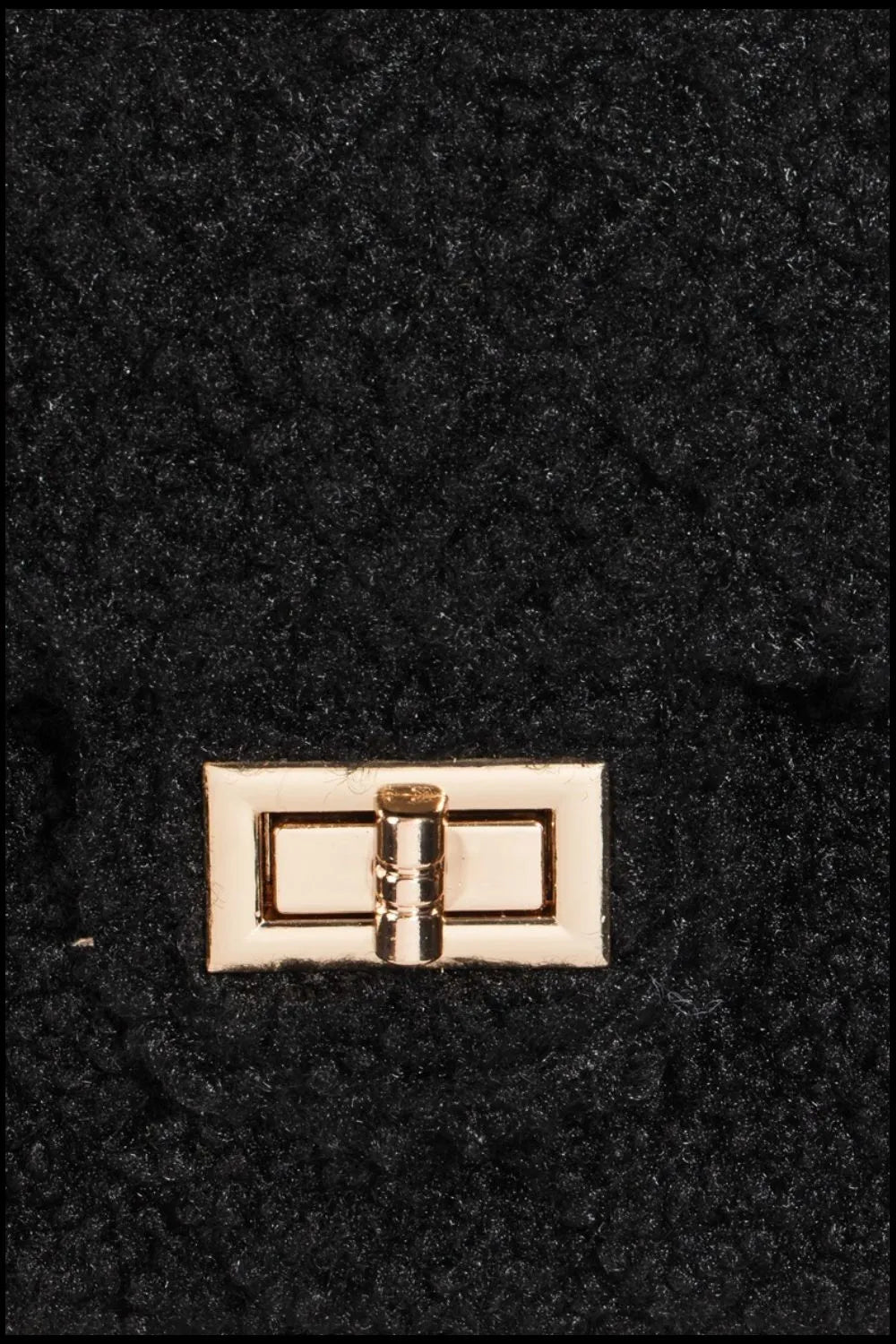 FAME ACCESSORIES - Black Sherpa Chain Shoulder Bag