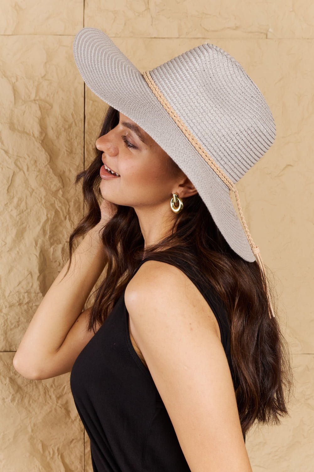 FAME ACCESSORIES - Braided Rope Band Straw Fedora in Light Gray