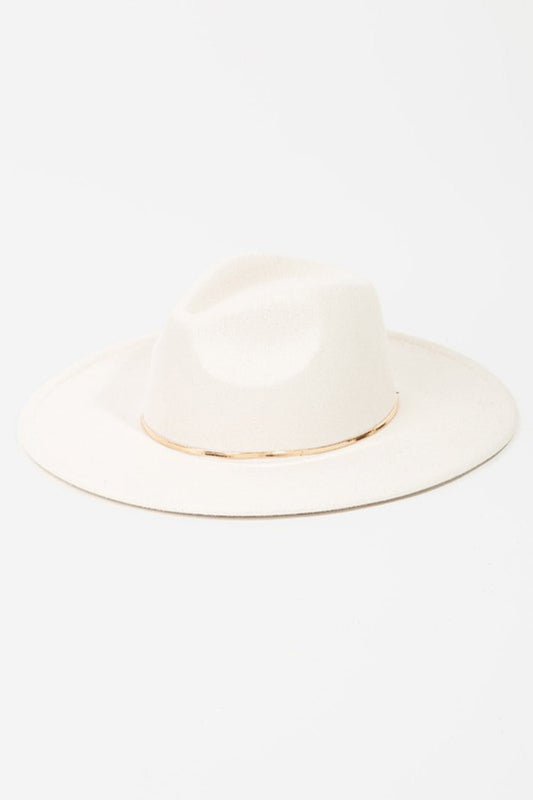 FAME ACCESSORIESHerringbone Chain Band Fedora in Ivory