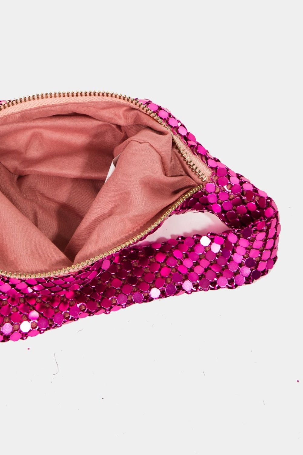 FAME ACCESSORIESSequin Disc Handbag in Pink