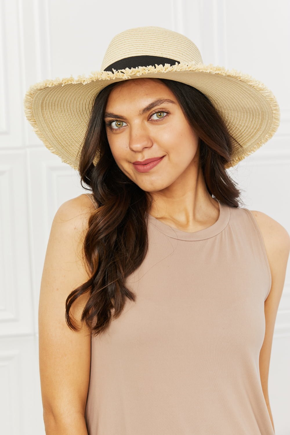 FAME ACCESSORIESStraw Sun Hat in Ivory