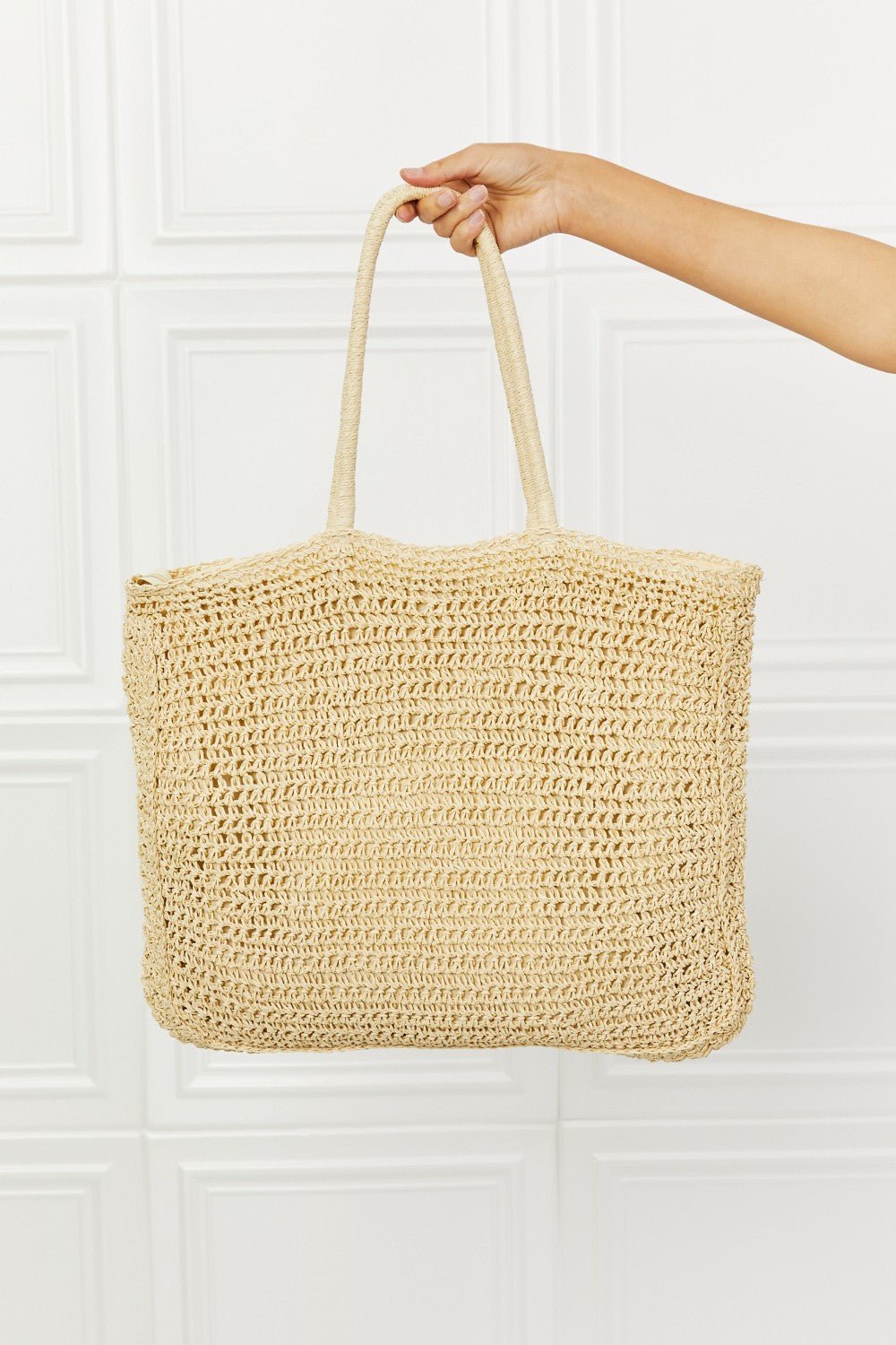 FAME ACCESSORIESStraw Tote Bag in Ivory