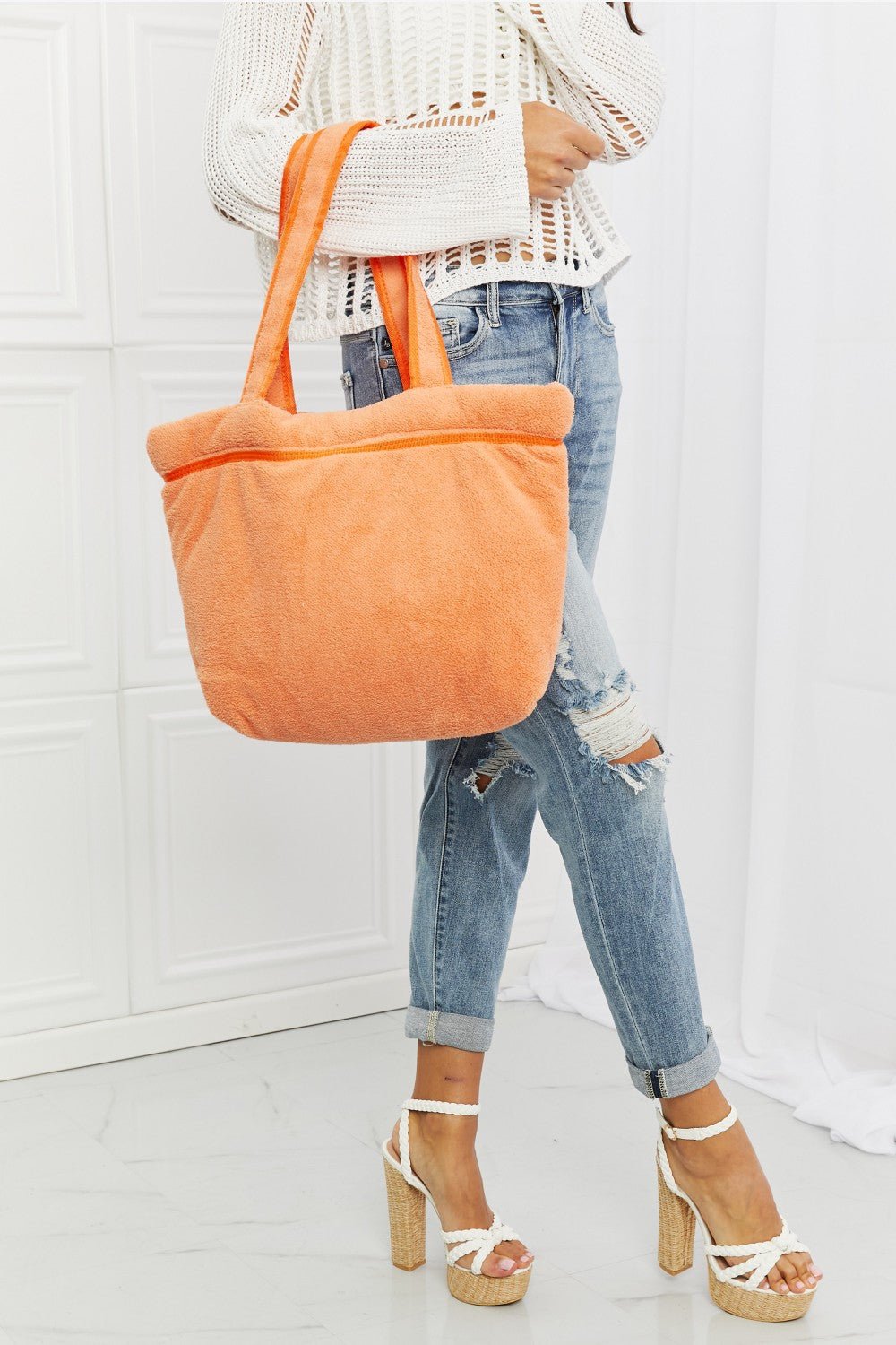 FAME ACCESSORIESTerry Cloth Tote Bag in Tangerine