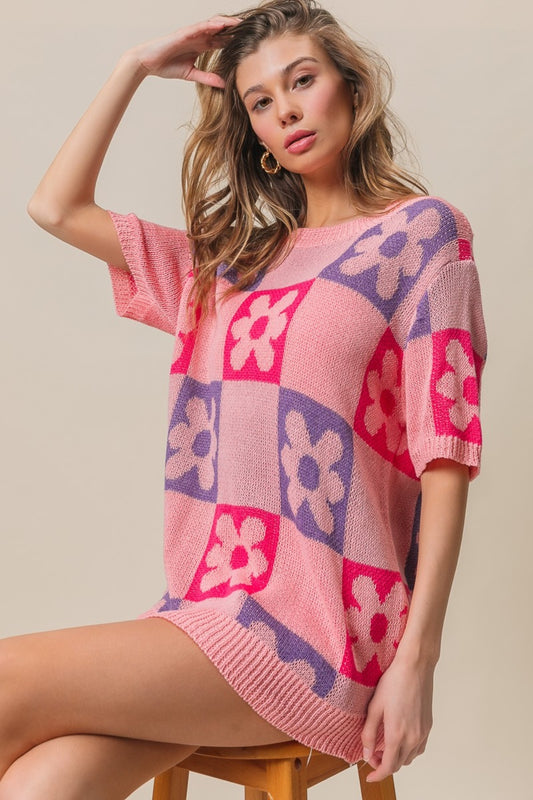 Checkered Flower Pattern Short Sleeve Sweater in Periwinkle Pink
