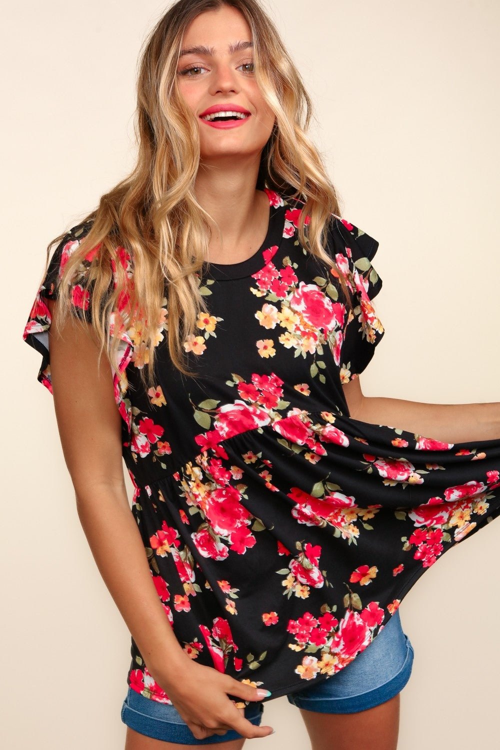 Floral Ruffle Short Sleeve Babydoll Top in BlackTopHaptics