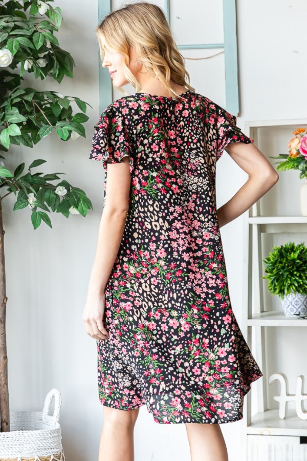 Floral Ruffled Knee-Length Dress with Pockets in BlackKnee-Length DressHeimish