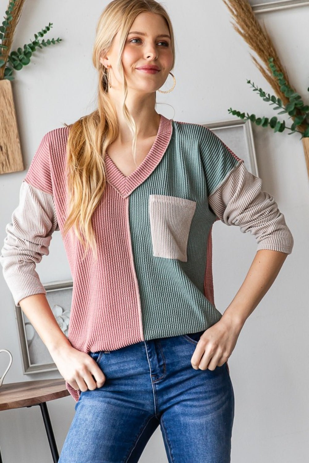 Heimish - Color Block Exposed Seams Rib Knit T-Shirt in Mauve