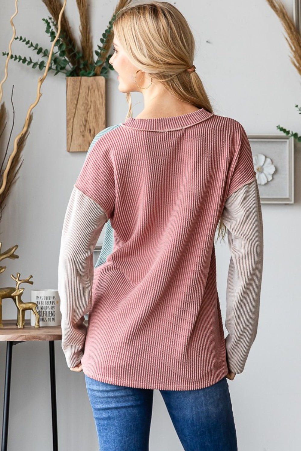 Heimish - Color Block Exposed Seams Rib Knit T-Shirt in Mauve