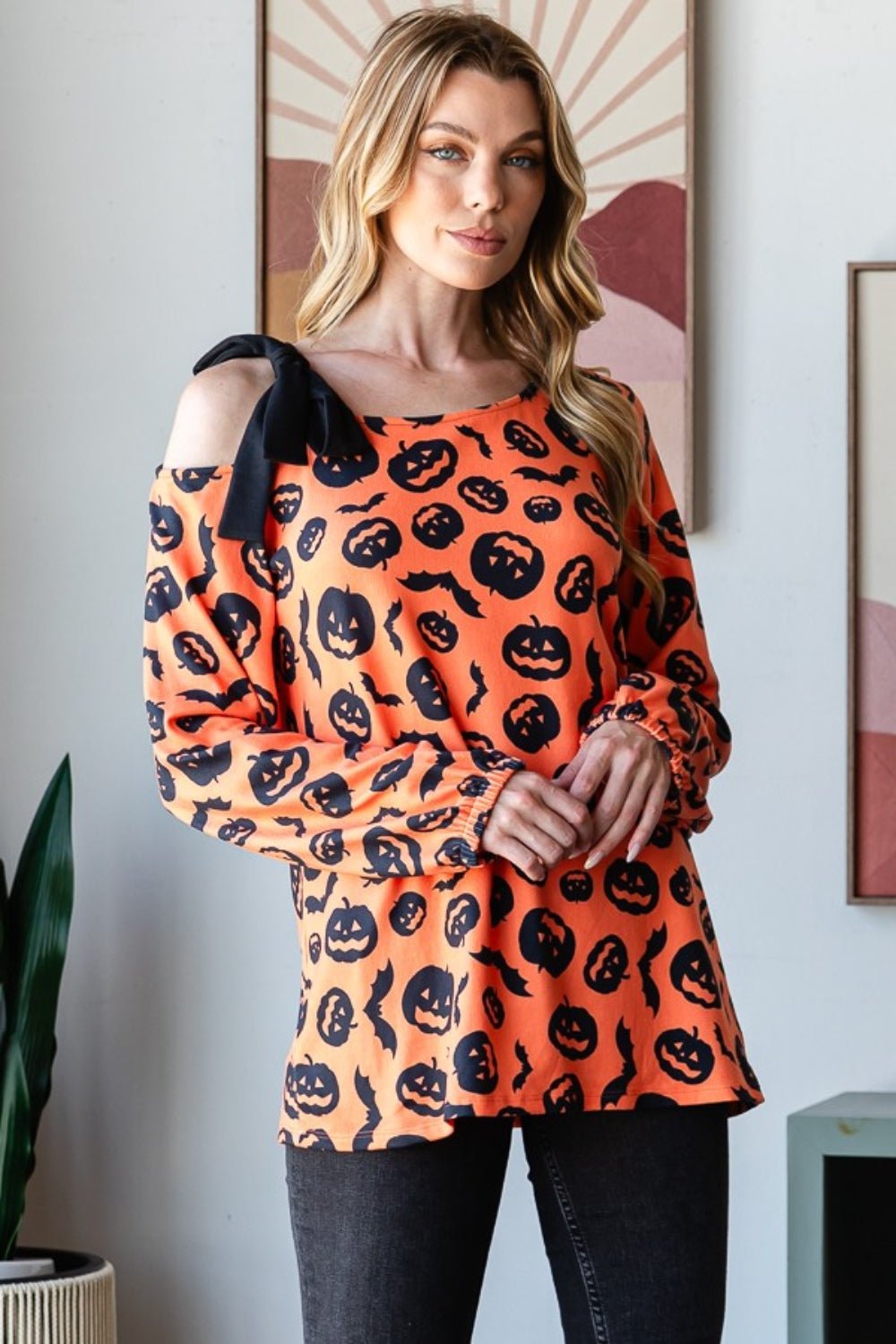 Heimish - Pumpkin Print One Shoulder Long Sleeve T-Shirt in Orange Multi