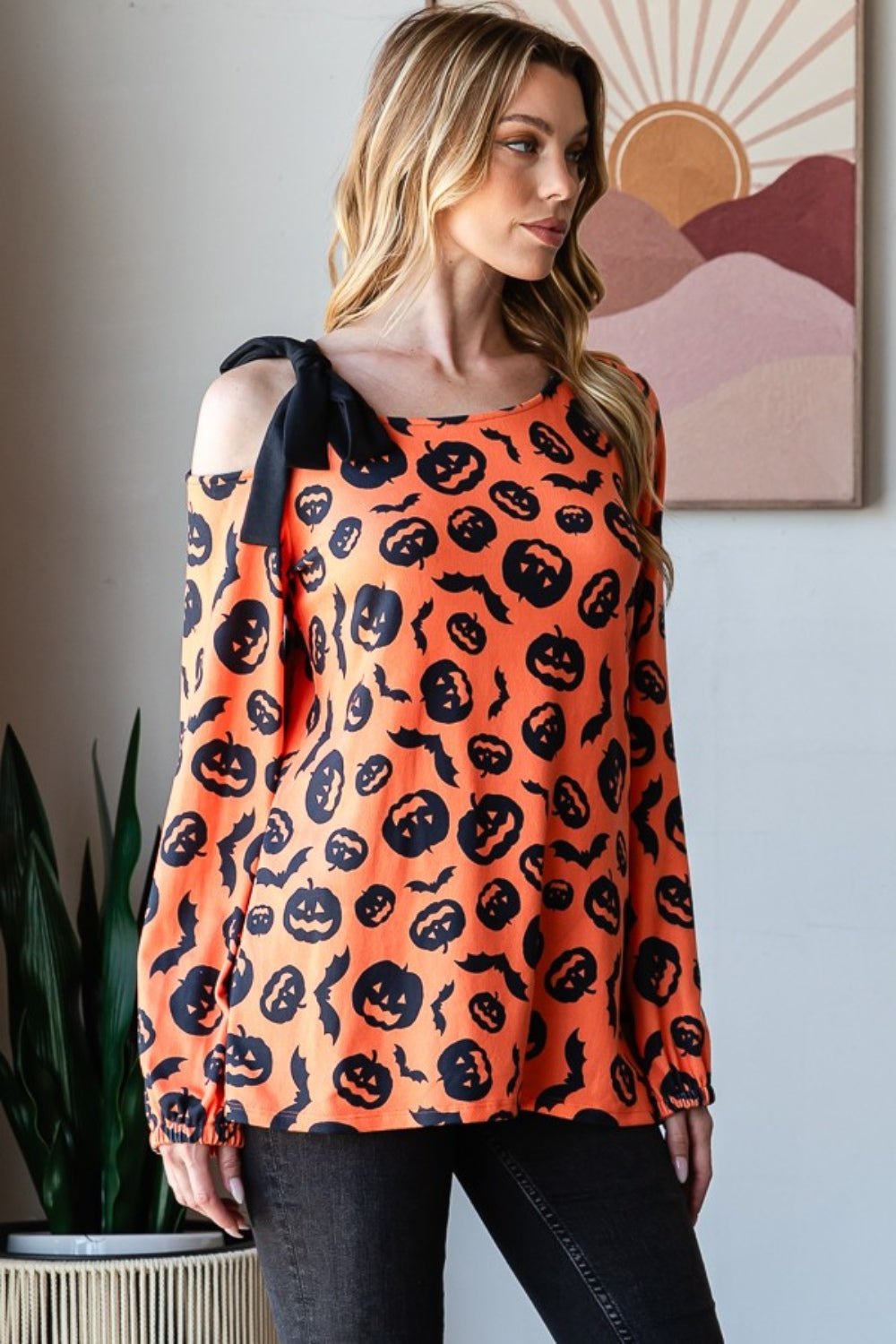 Heimish - Pumpkin Print One Shoulder Long Sleeve T-Shirt in Orange Multi