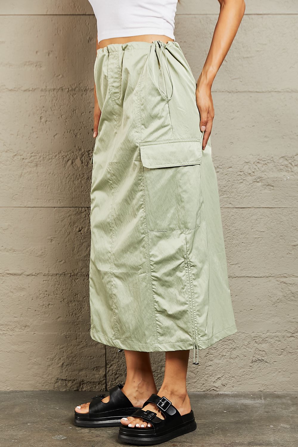 HYFVE - High Waisted Cargo Midi Skirt in Light Green