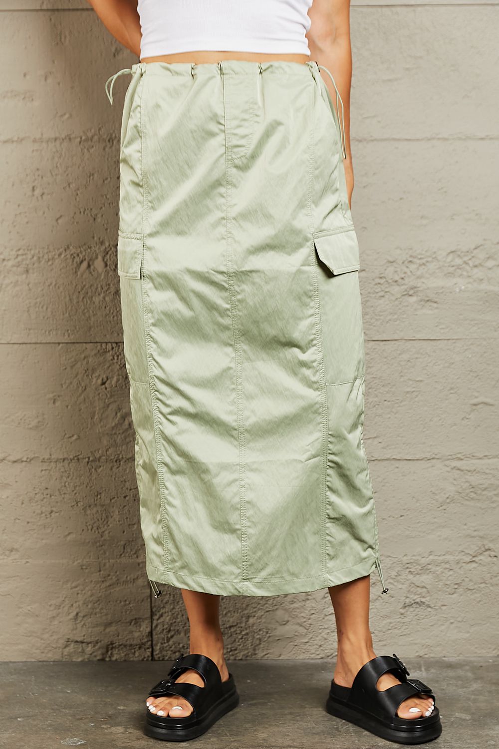 HYFVE - High Waisted Cargo Midi Skirt in Light Green