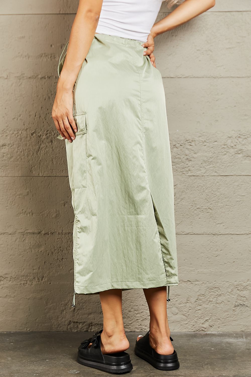 HYFVE - High Waisted Cargo Midi Skirt in Light Green