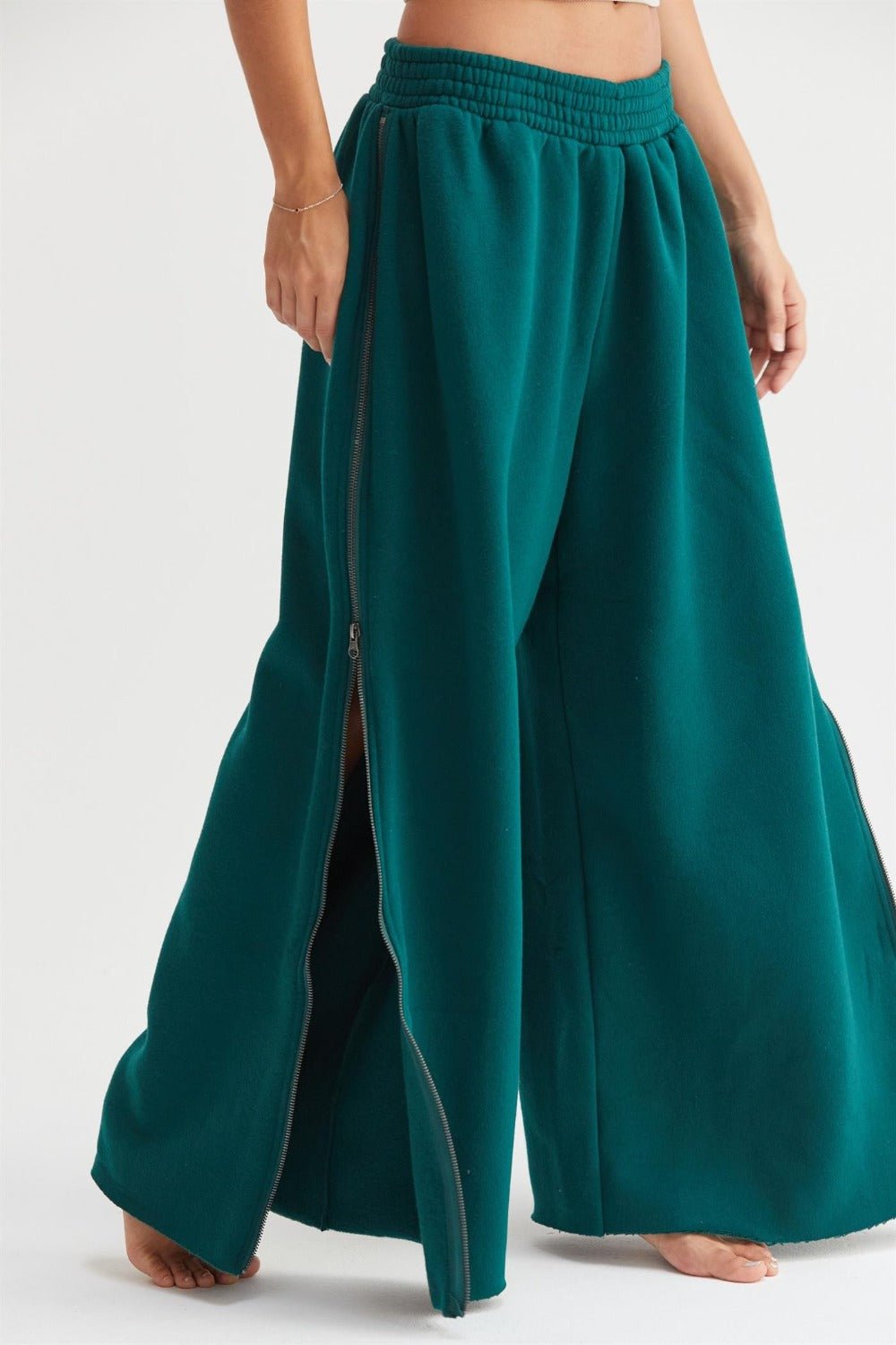 HYFVE - Wide - Leg Side Zip Sweatpants in Dark Green