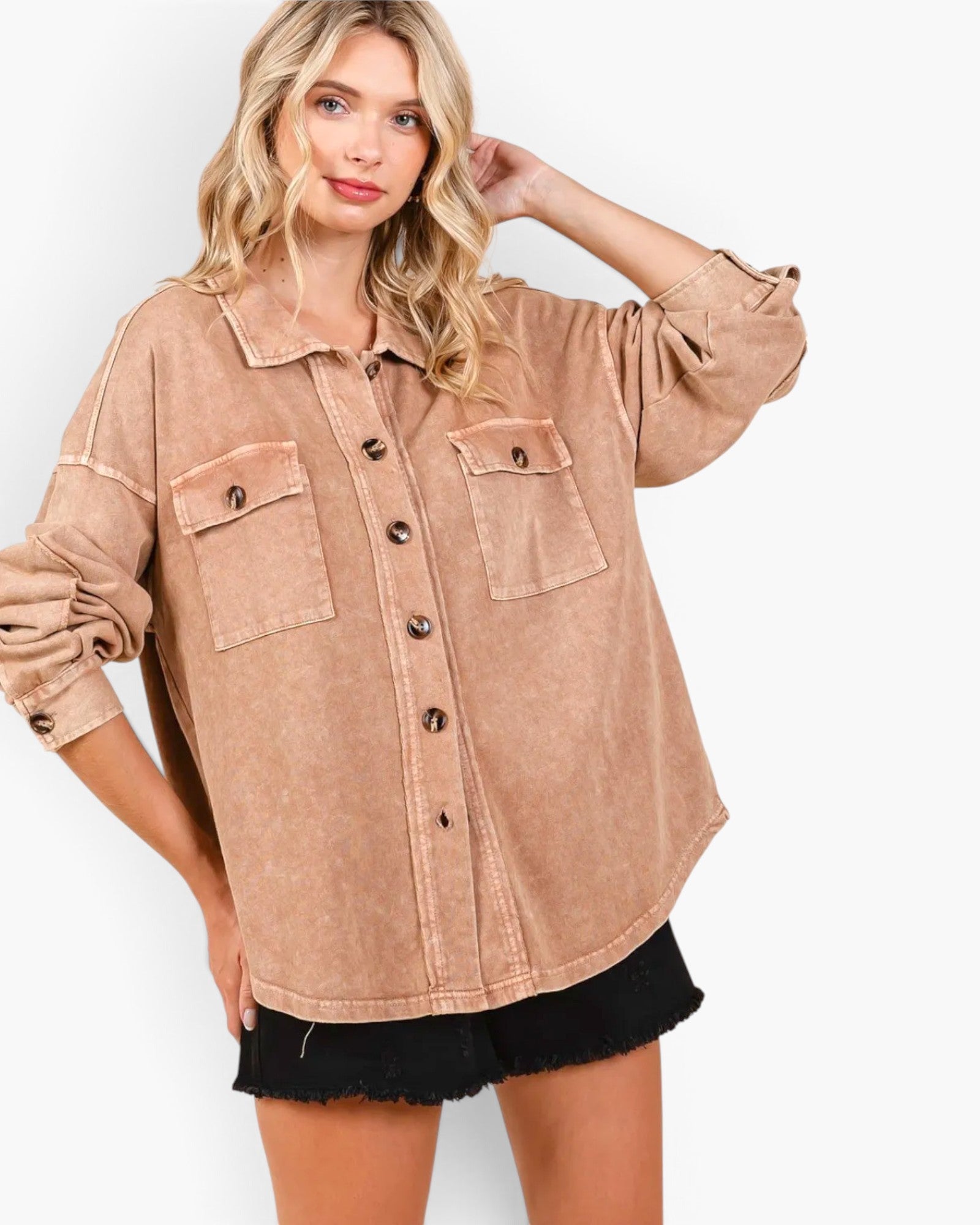 Chaqueta de rizo francés con lavado mineral en color camel