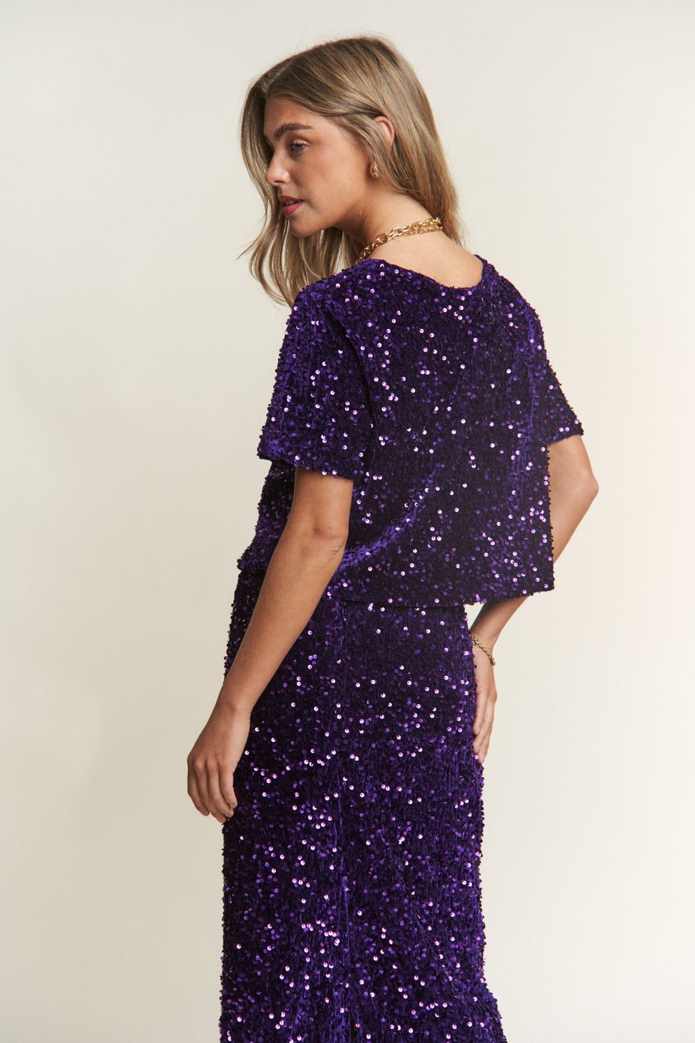 J.NNA - Sequined Short Sleeve Crop Top in Royal Purple