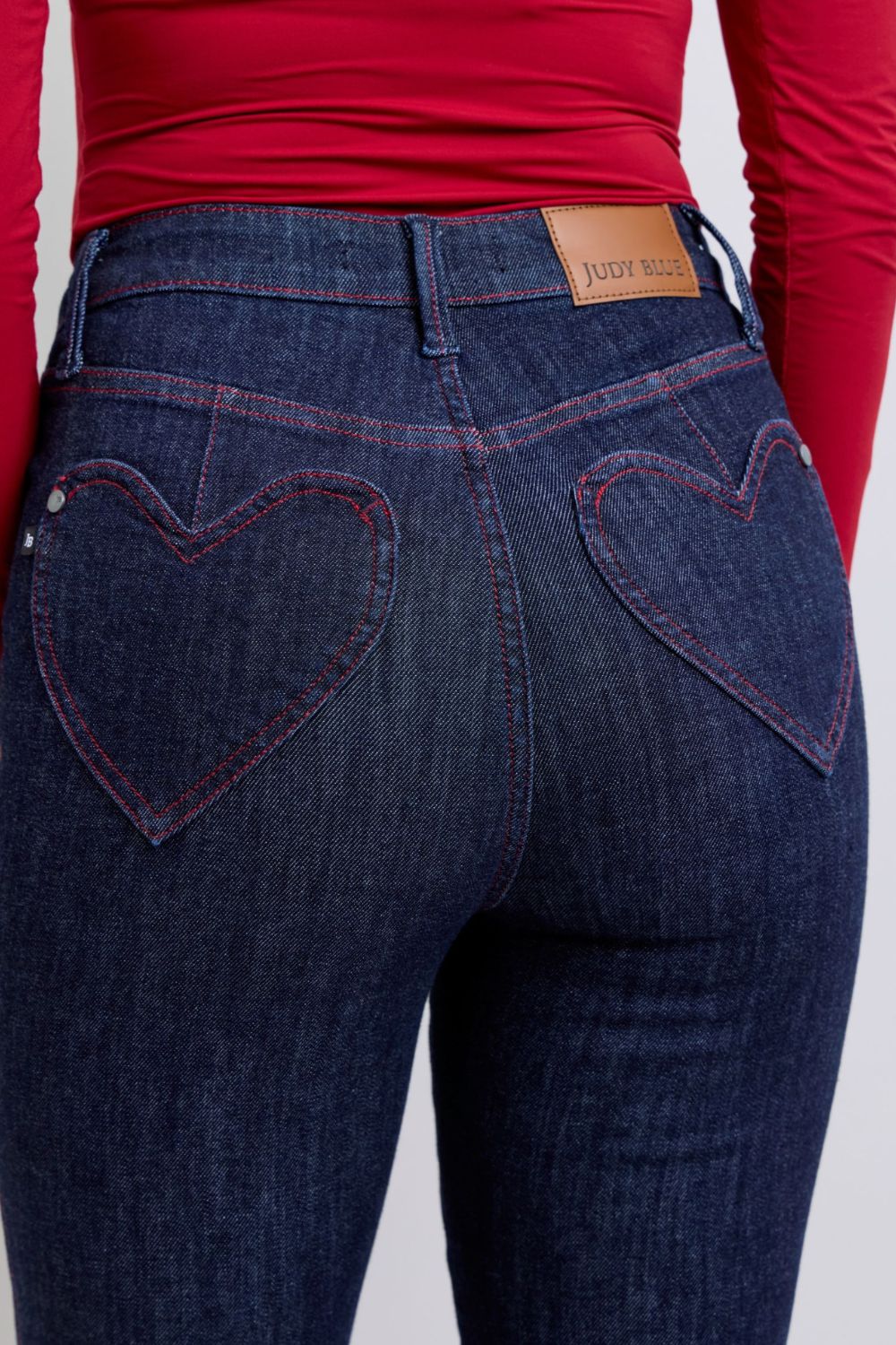 Judy Blue - Dark Wash Heart Shaped Pockets Skinny Jeans