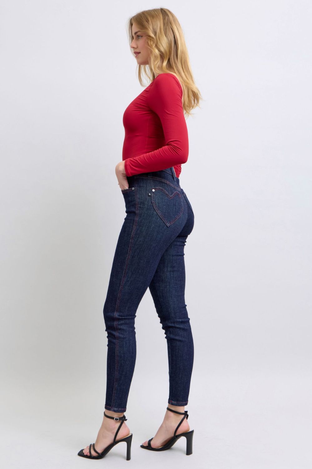 Judy Blue - Dark Wash Heart Shaped Pockets Skinny Jeans