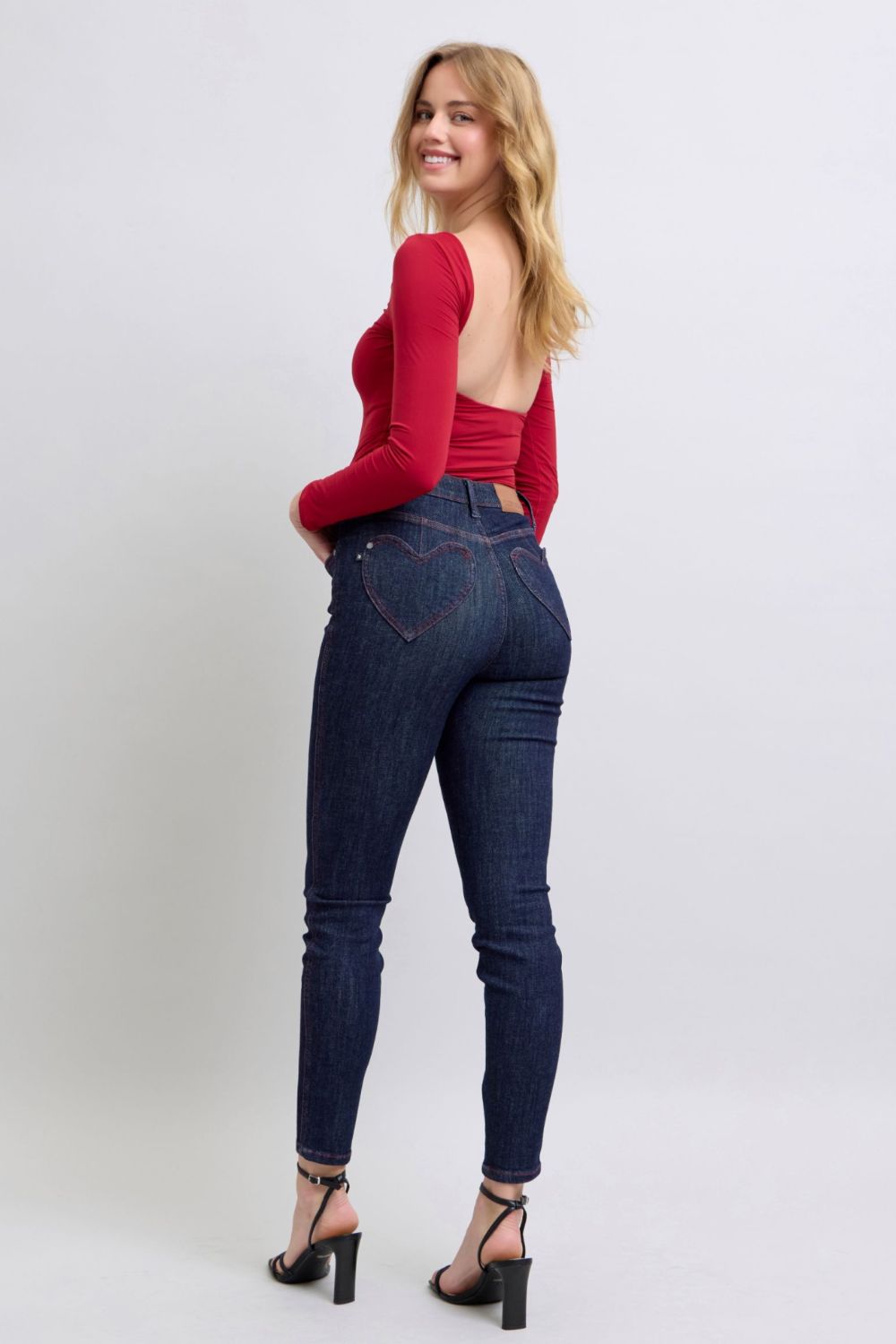 Judy Blue - Dark Wash Heart Shaped Pockets Skinny Jeans