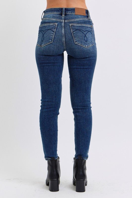 Judy Blue - Dark Wash Mid Rise Skinny Jeans